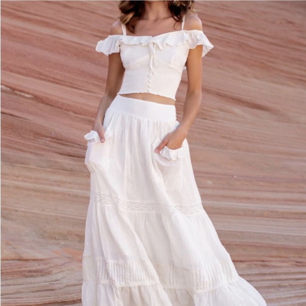 Joyfolie Angelica skirt(with pockets) and top set Medium